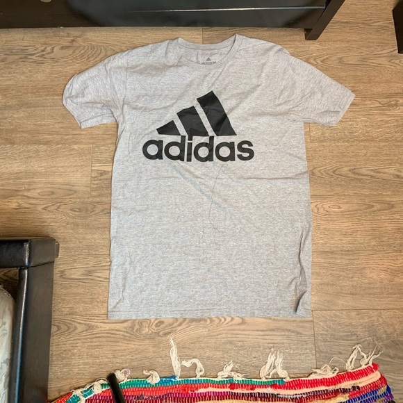 grey adidas shirt - Picture 7 of 7